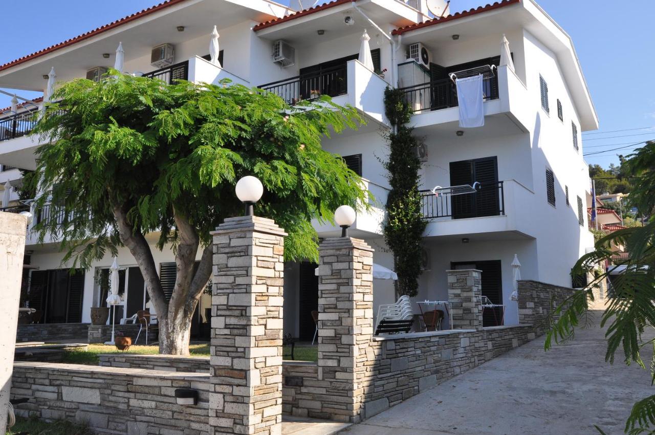 الشقق الفندقية نيا سكيونيفي  Pansion Alexandros By The Sea المظهر الخارجي الصورة