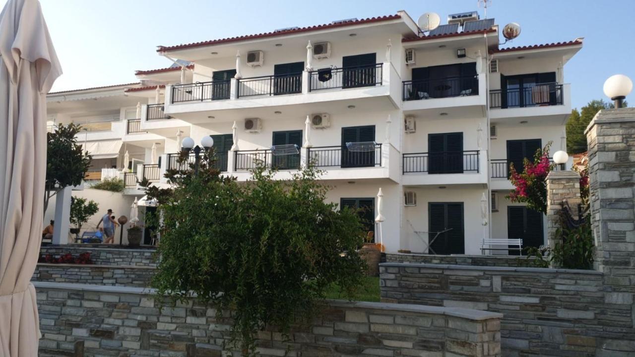 الشقق الفندقية نيا سكيونيفي  Pansion Alexandros By The Sea المظهر الخارجي الصورة