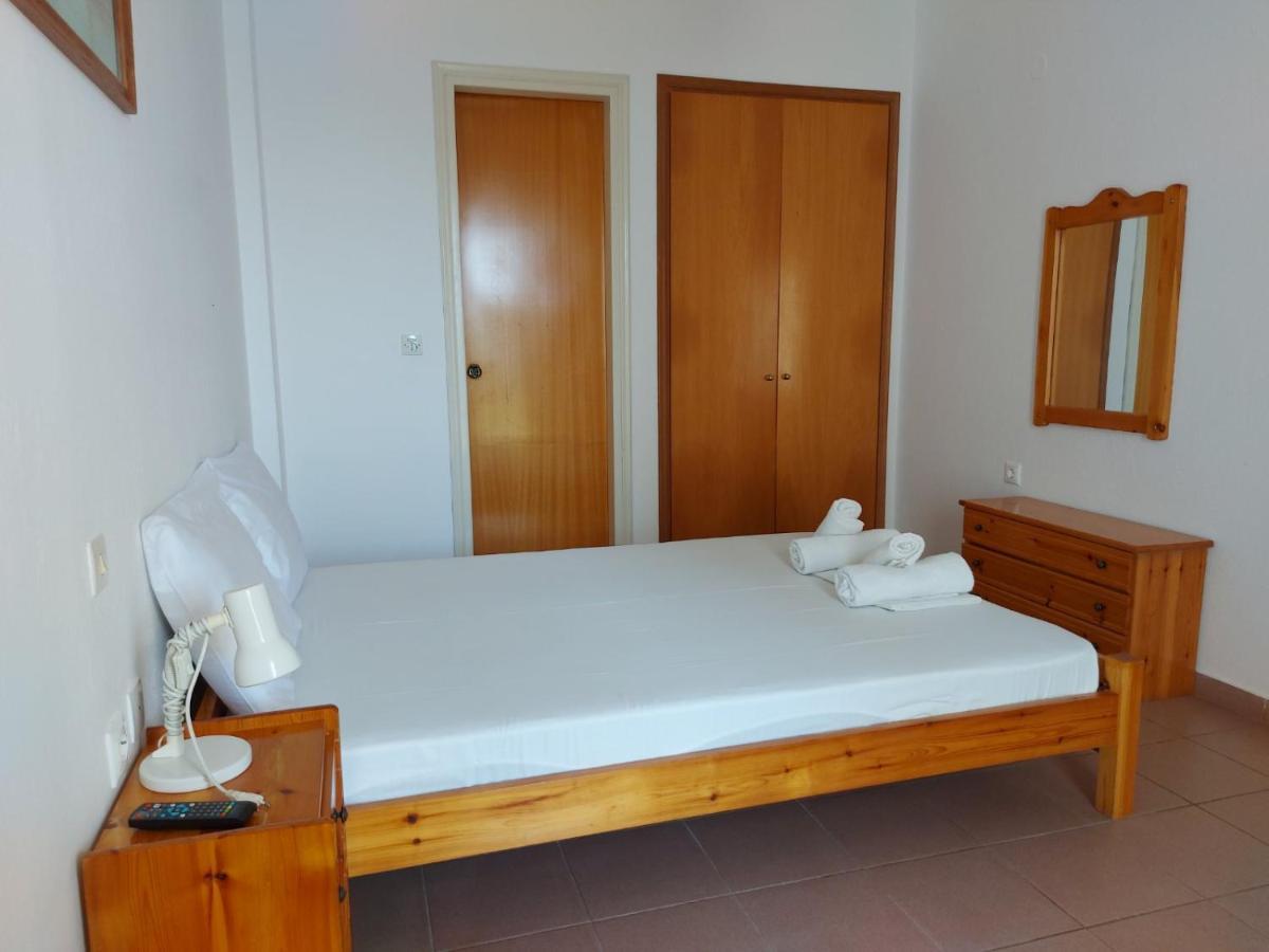 الشقق الفندقية نيا سكيونيفي  Pansion Alexandros By The Sea المظهر الخارجي الصورة