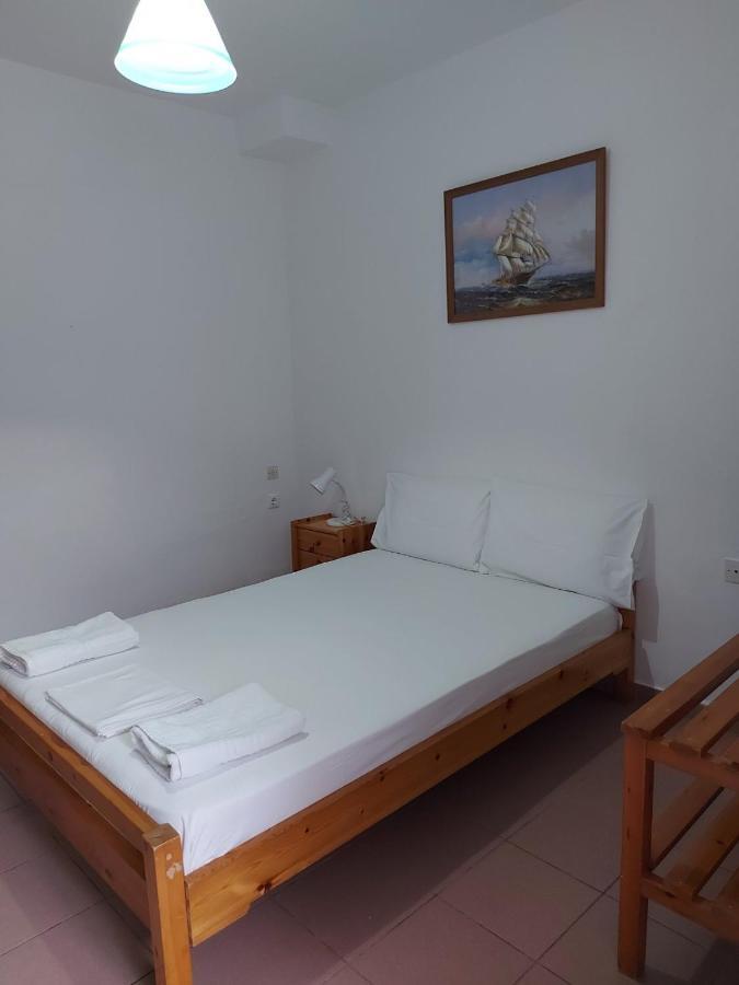 الشقق الفندقية نيا سكيونيفي  Pansion Alexandros By The Sea المظهر الخارجي الصورة